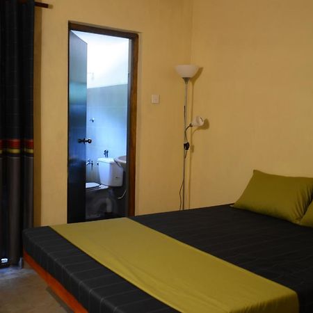 Jungle Beach Hostel Унаватуна Номер фото