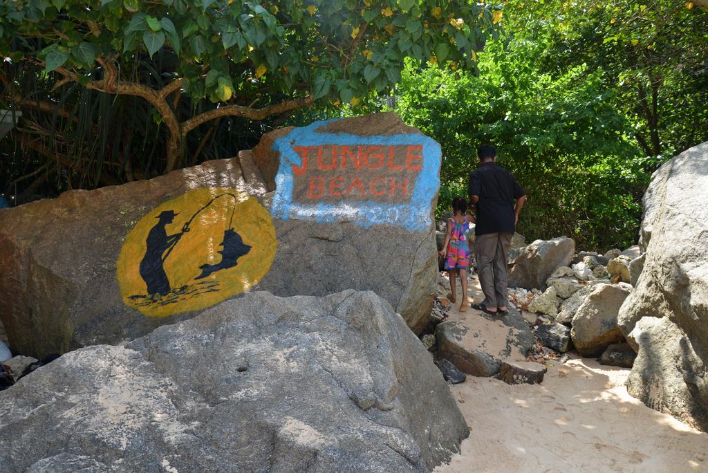 Jungle Beach Hostel Унаватуна Экстерьер фото