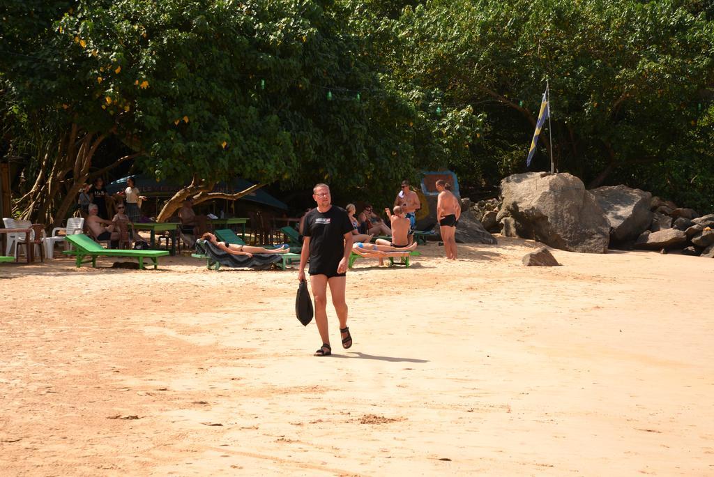 Jungle Beach Hostel Унаватуна Экстерьер фото